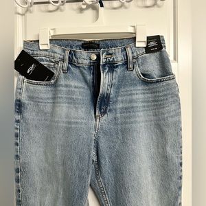Size 29 Silver Jeans Straight leg